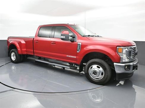 Used 2020 Ford F350 Lariat w/ Lariat Ultimate Package AWD/4WD image 2