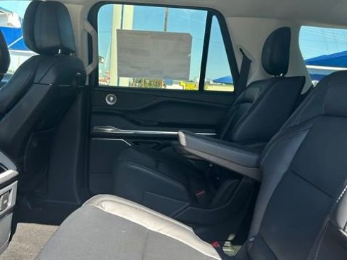 New 2026 Lincoln Navigator L Reserve AWD/4WD image 8