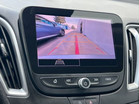 Used 2024 Chevrolet Malibu LT image 19