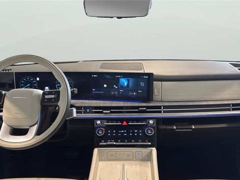 Used 2025 Hyundai Santa Fe Calligraphy image 13