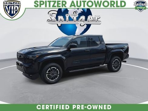 Used 2025 Toyota Tacoma TRD Sport AWD/4WD image 5