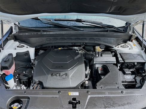 Used 2022 Kia Telluride S image 32