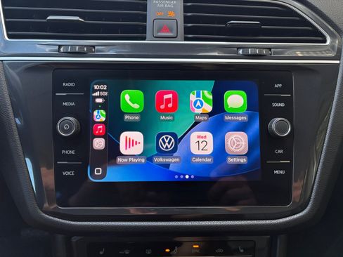 Used 2024 Volkswagen Tiguan SE w/ MDO Package, Three-Row FWD image 14