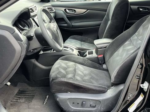 Used 2015 Nissan Rogue SV w/ SV Premium Package AWD/4WD image 13