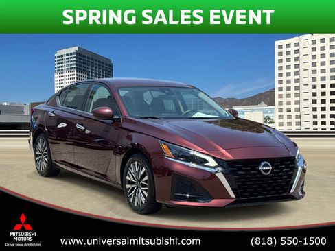 Used 2023 Nissan Altima 2.5 SV image 1