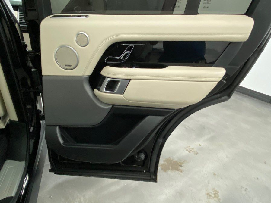 Used 2018 Land Rover Range Rover Supercharged AWD/4WD image 49