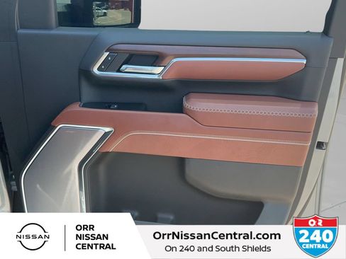 Used 2025 GMC Sierra 2500 Denali Ultimate AWD/4WD image 10