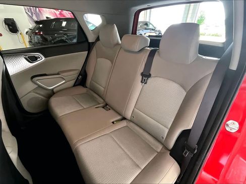 Used 2023 Kia Soul LX w/ LX Technology Package FWD image 26