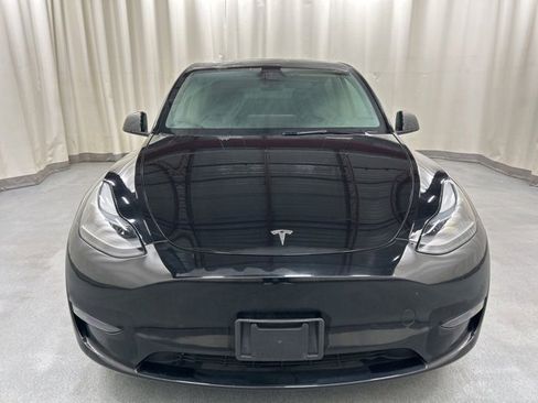 Used 2024 Tesla Model Y Long Range image 8