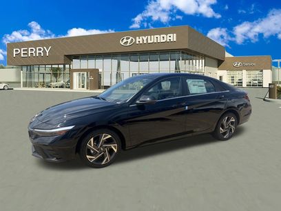 New 2025 Hyundai Elantra Limited