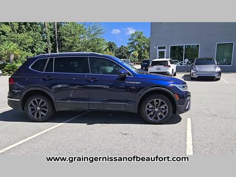 Used 2022 Volkswagen Tiguan SE FWD image 36