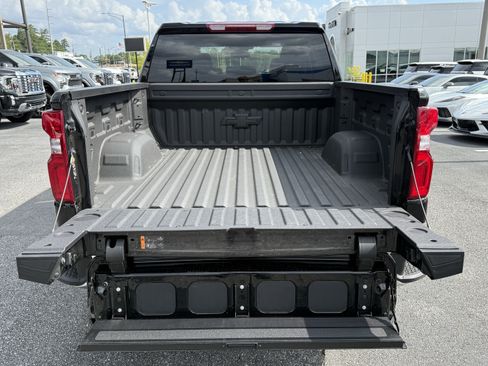 Used 2026 Chevrolet Silverado 1500 LTZ AWD/4WD image 32