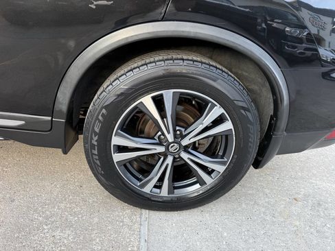 Used 2017 Nissan Rogue SL w/ SL Premium Package FWD image 34