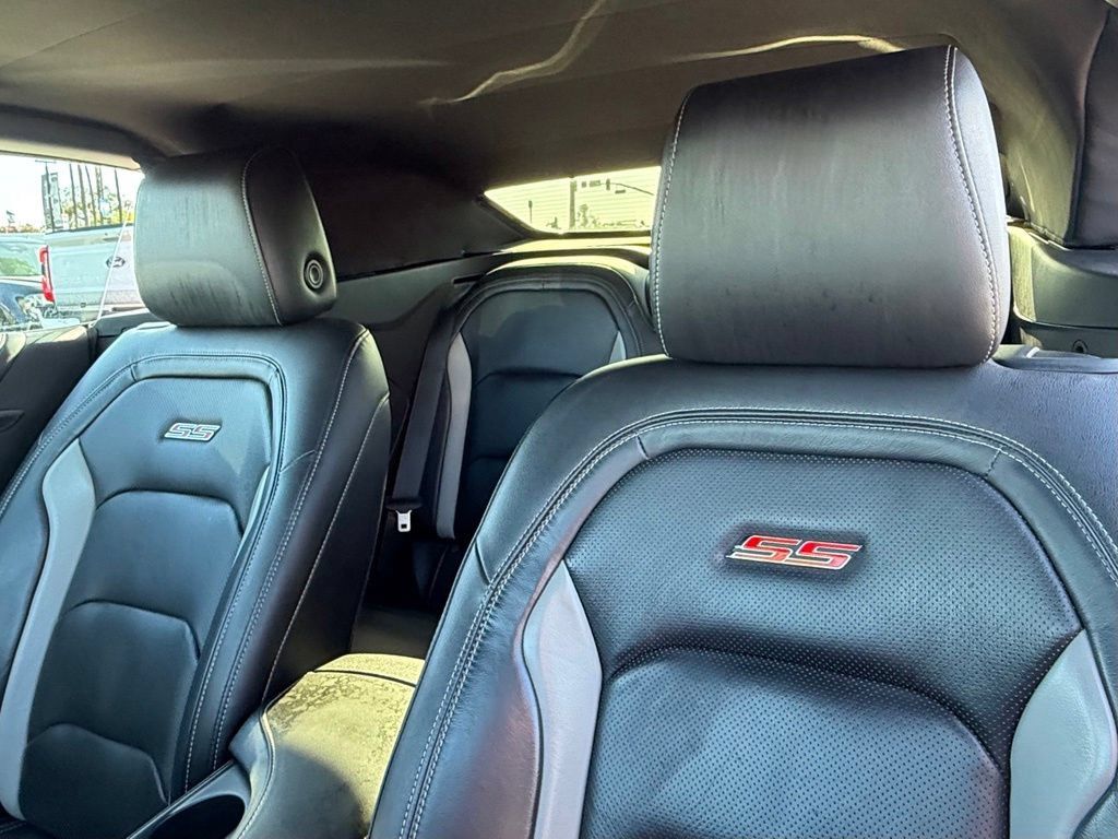 Used 2021 Chevrolet Camaro SS RWD image 19