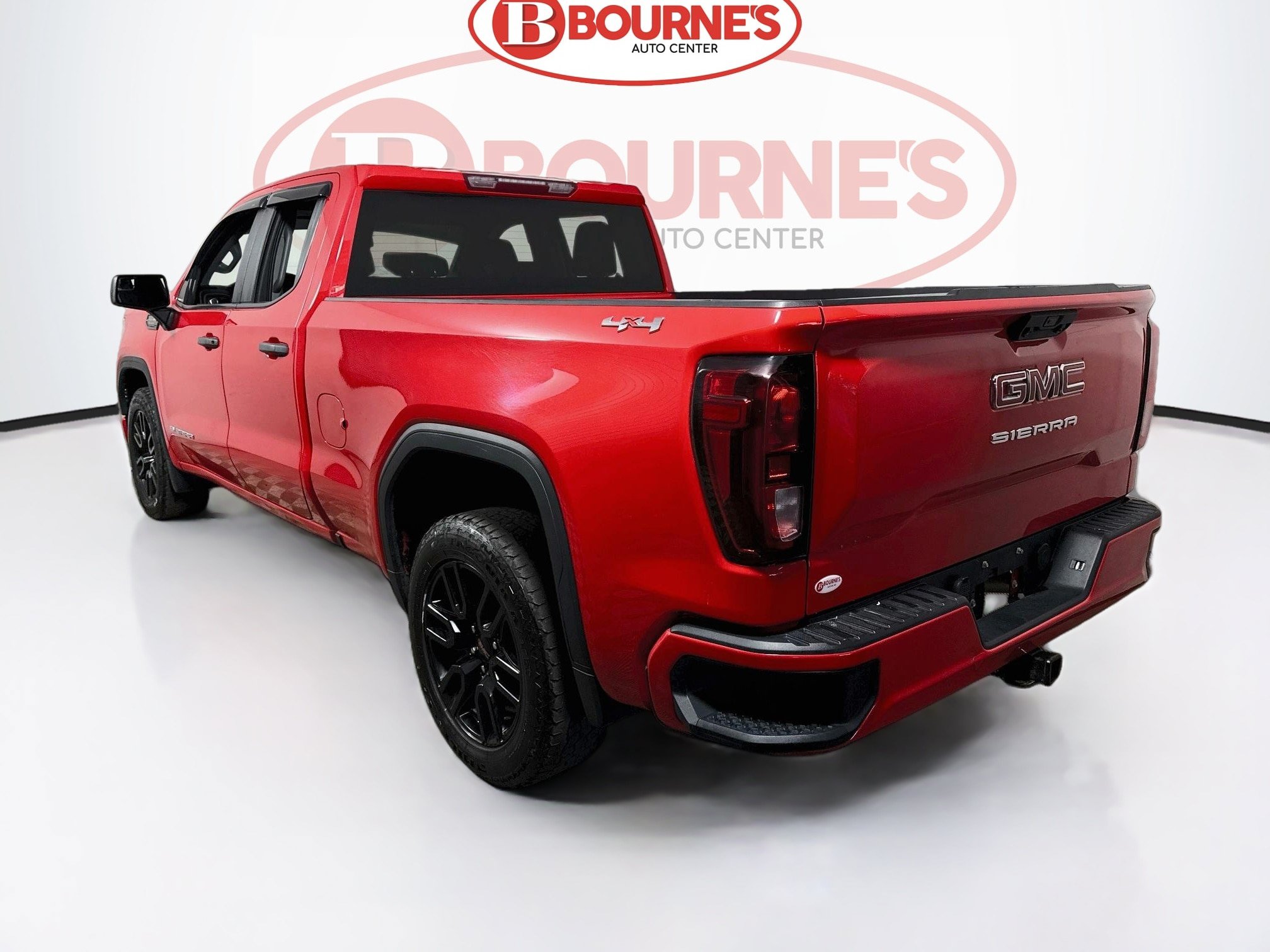 Used 2023 GMC Sierra 1500 Pro w/ Graphite Edition AWD/4WD image 7