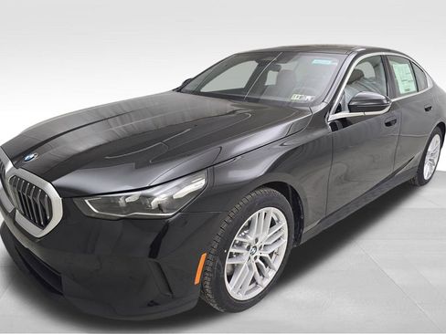 New 2025 BMW 530i xDrive AWD/4WD image 5