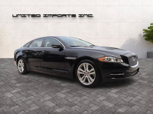 Used 2015 Jaguar XJ L Portfolio RWD image 9