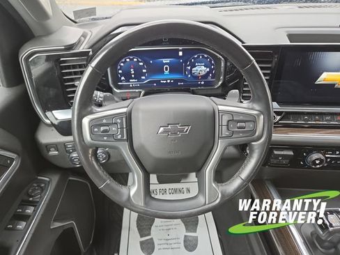 Used 2022 Chevrolet Silverado 1500 RST AWD/4WD image 9