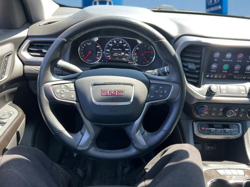 Used 2022 GMC Acadia AT4 w/ Technology Package AWD/4WD image 17