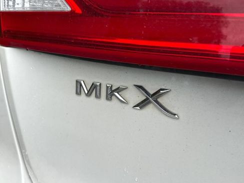 Used 2016 Lincoln MKX Reserve w/ Climate Package AWD/4WD image 17