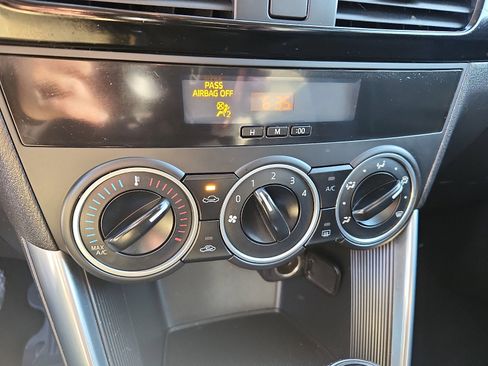 Used 2013 MAZDA CX-5 Touring w/ Touring Tech Pkg image 9