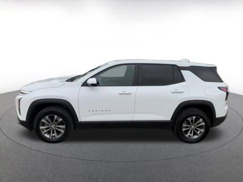 Used 2025 Chevrolet Equinox LT image 9