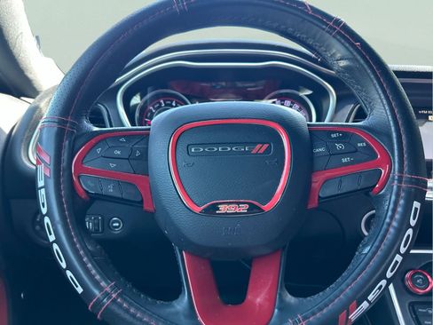 Used 2015 Dodge Challenger R/T Scat Pack w/ Leather Interior Group RWD image 23