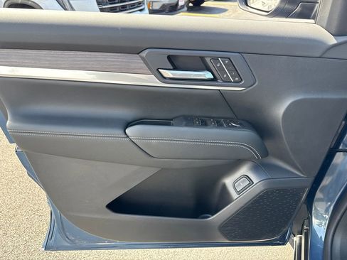 New 2026 GMC Terrain Denali AWD/4WD image 15