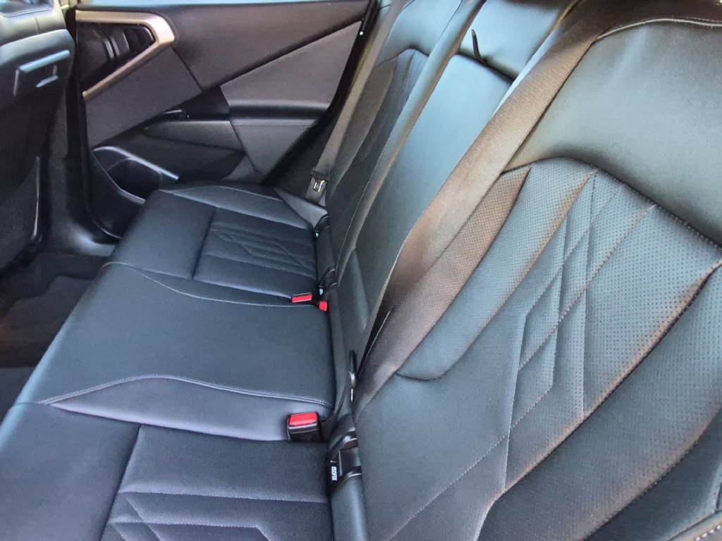 Used 2025 BMW X3 xDrive30i w/ Convenience Package AWD/4WD image 17
