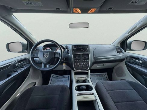 Used 2013 Dodge Grand Caravan SXT FWD image 18