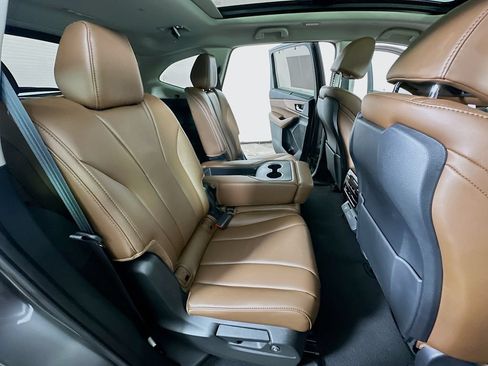 Used 2024 Acura MDX FWD w/ Technology Package image 11