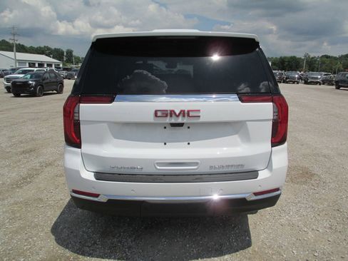 New 2026 GMC Yukon Elevation w/ Elevation Premium Package AWD/4WD image 5