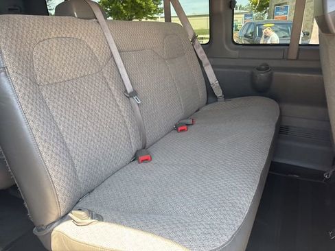 Used 2018 Chevrolet Express 3500 LT w/ LT Preferred Equipment Group RWD image 18