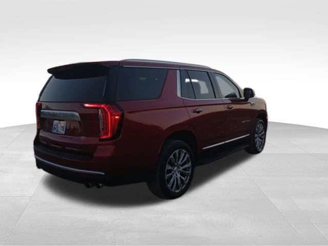Used 2024 GMC Yukon Denali w/ Advanced Technology Package AWD/4WD image 3