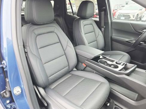 New 2026 Chevrolet Equinox LT w/ Convenience Package II AWD/4WD image 12