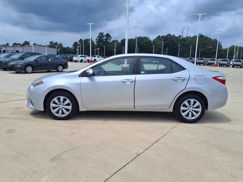 Used 2014 Toyota Corolla LE FWD image 8