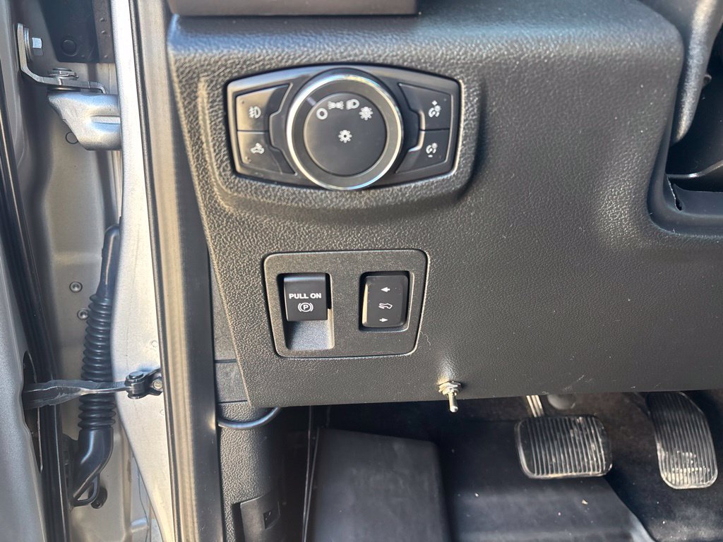 Used 2020 Ford F150 XLT w/ Equipment Group 302A Luxury AWD/4WD image 13