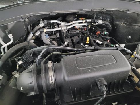 Used 2022 Ford Explorer XLT image 28