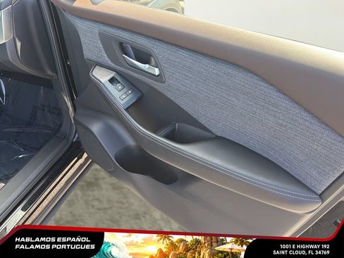 Used 2023 Nissan Rogue SV FWD image 29