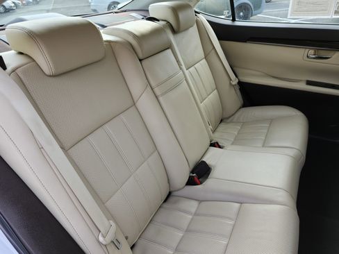Used 2017 Lexus ES 350 image 23