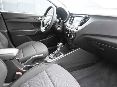 Used 2022 Hyundai Accent SEL FWD image 26