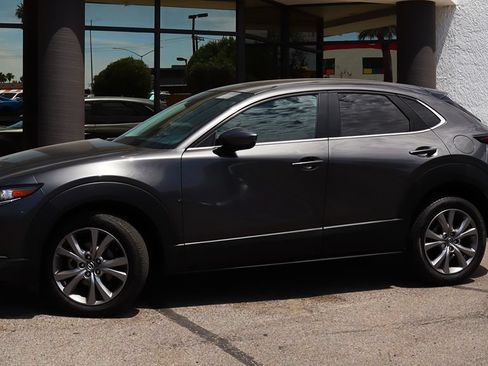 Used 2021 MAZDA CX-30 FWD 2.5 S w/ Select Package image 4