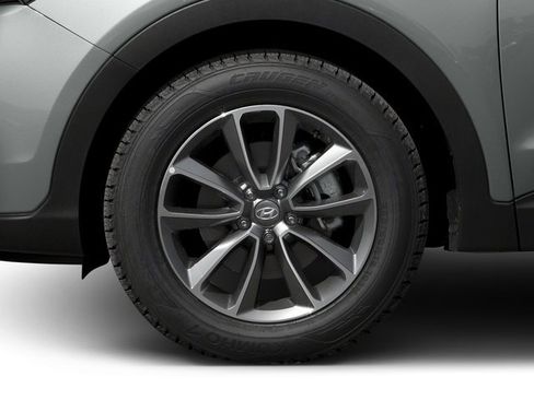 Used 2017 Hyundai Santa Fe SE FWD image 14