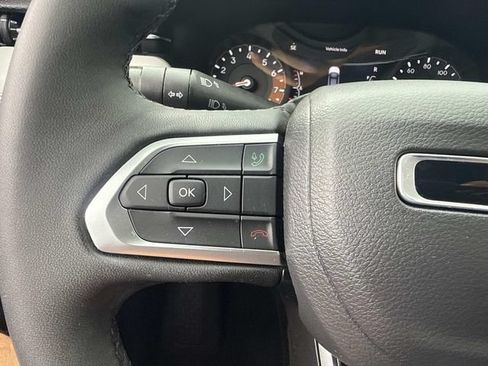Used 2025 Jeep Compass Limited AWD/4WD image 32