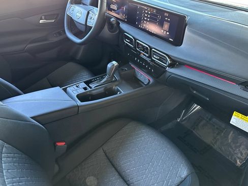 New 2026 Nissan Sentra SV w/ SV Convenience Package FWD image 12