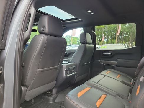 Used 2020 GMC Sierra 1500 AT4 w/ AT4 Premium Package AWD/4WD image 13