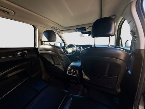 Used 2021 Kia Sorento S w/ Panoramic Sunroof Package image 29