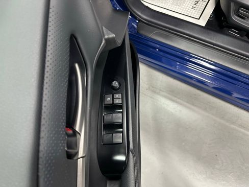 Used 2025 Toyota Camry XSE image 9