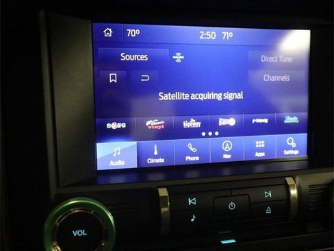 Used 2020 Ford Mustang Shelby GT500 w/ Technology Package RWD image 18