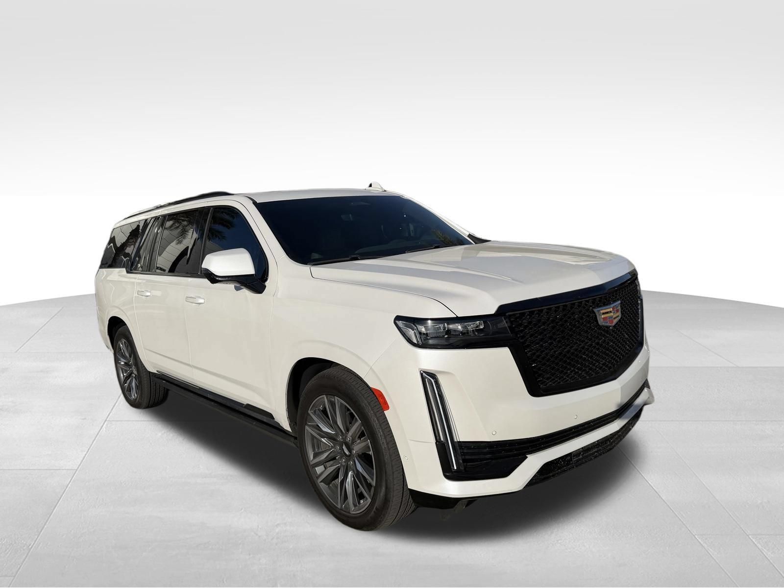 Used 2023 Cadillac Escalade ESV Sport Platinum RWD image 3